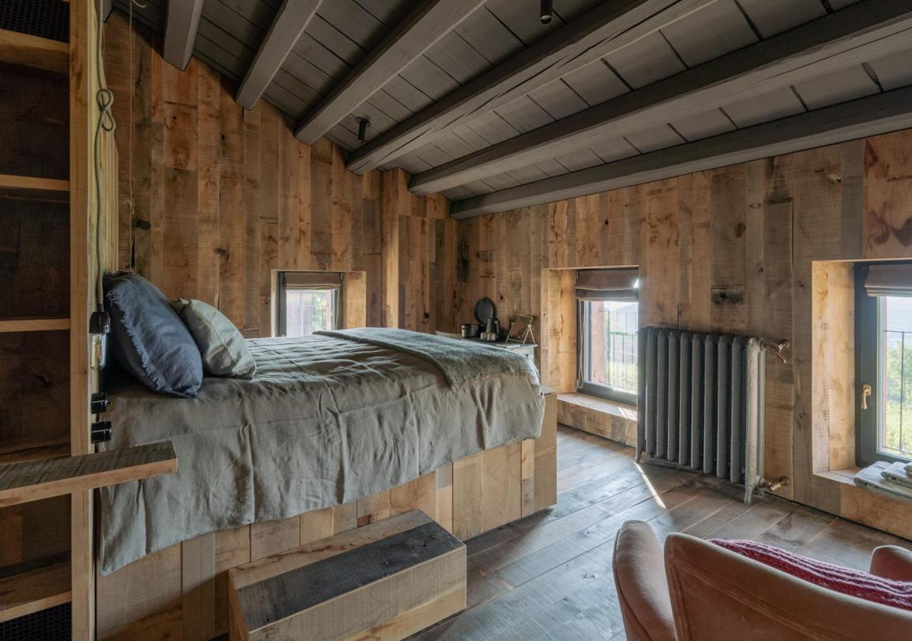 Casale Caldesora Agriboutique Bnb The Charme Vittorio Veneto Bagian luar foto