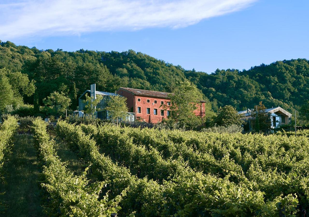 Casale Caldesora Agriboutique Bnb The Charme Vittorio Veneto Bagian luar foto